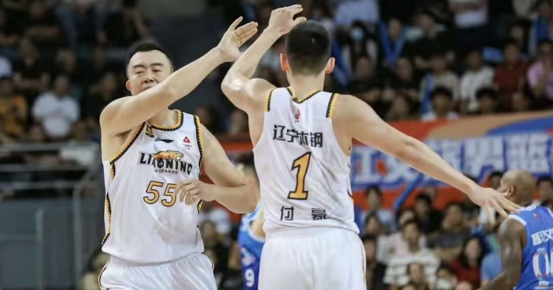 关于CBA常规赛赛程吃紧,深圳男篮冲刺阶段豪取连胜,更衣室稳定,医务组通报恢复的信息乐鱼体育官方