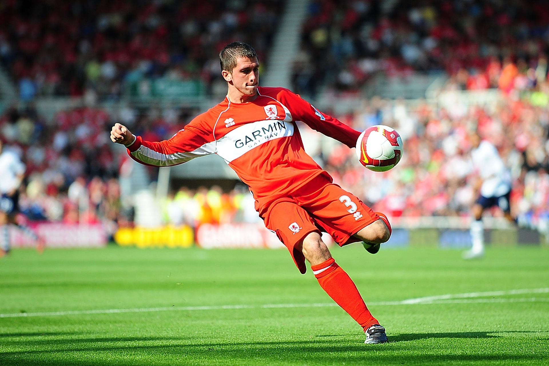 塞维利亚内部会议纪要流出：窗口期调整名单，英超使命明确，球队文化再被提及的简单介绍